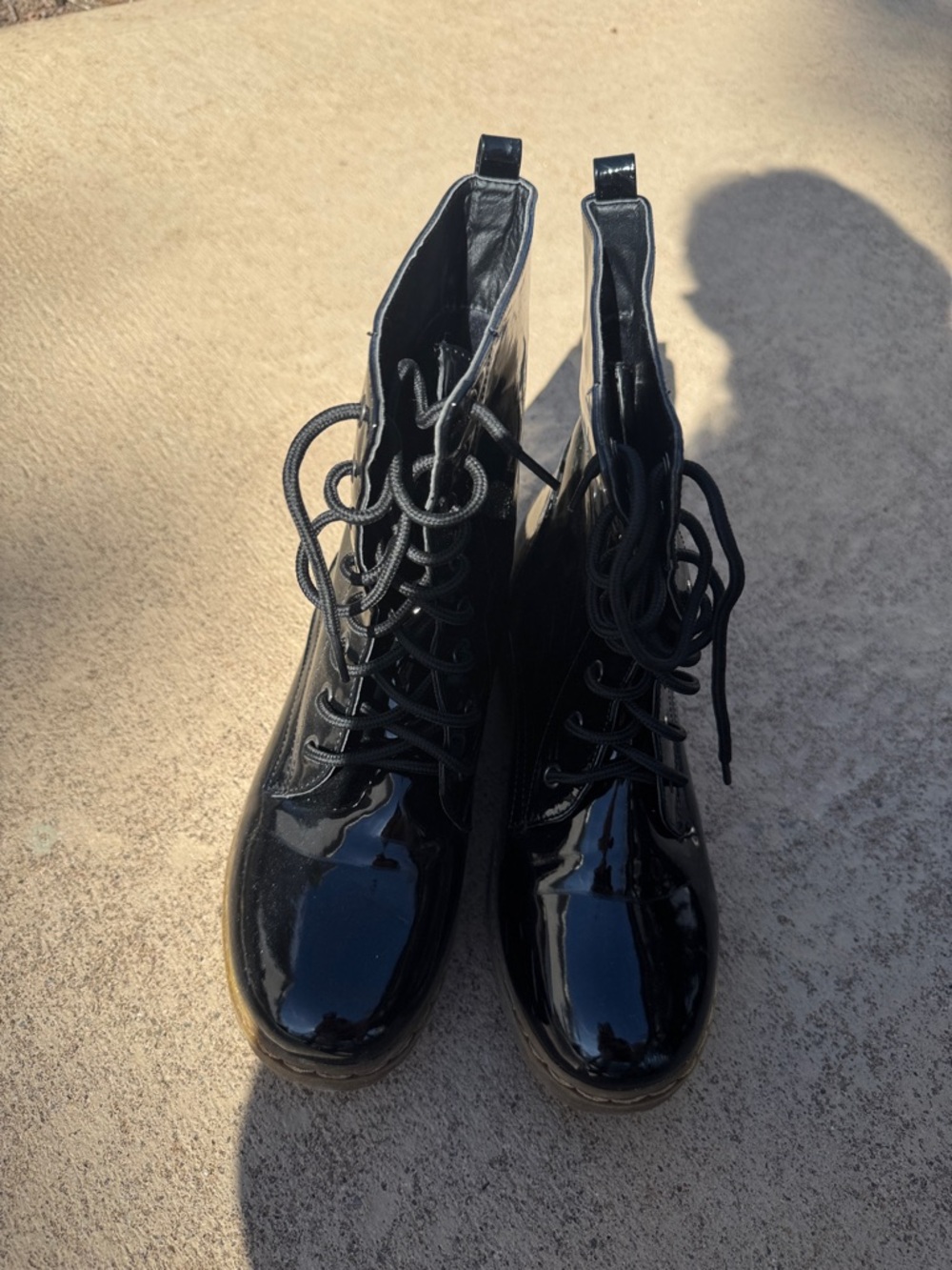 Nature Breeze Black Patent Lace-Up Platform Boots